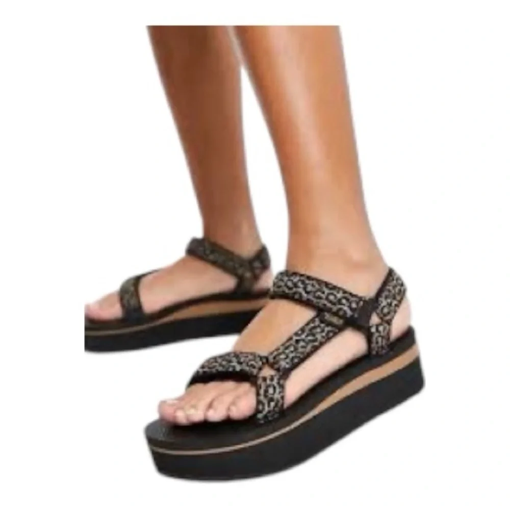 Teva Womens Flatform Universal DORINDA Leopard Print size 7 - Picture 3 of 10